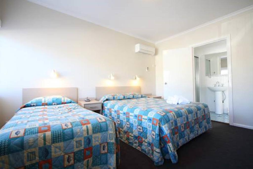 Gundagai Gabriel Motor Inn Room photo